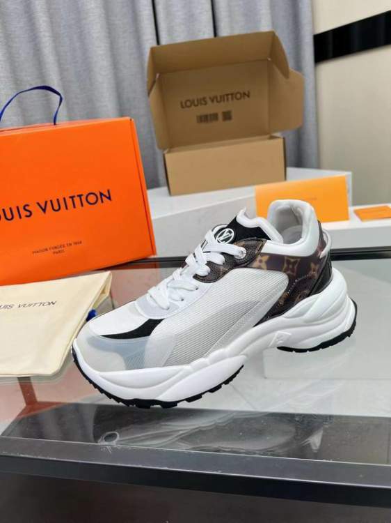 Picture of Louis Vuitton Shoes _SKULVsz35-41mnf040517731